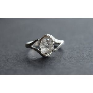 alternative raw diamond engagement rings, raw crystal size 4 5 6 7 8 8 9 10 11